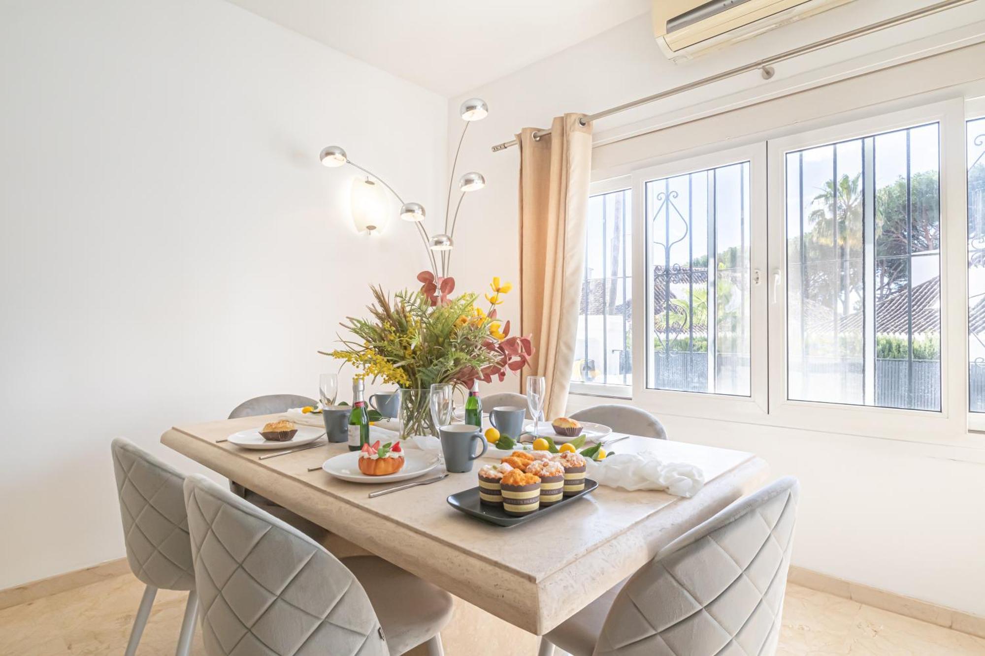 Apartment Puerto Banus Near La Sala By The Sea - Happy *